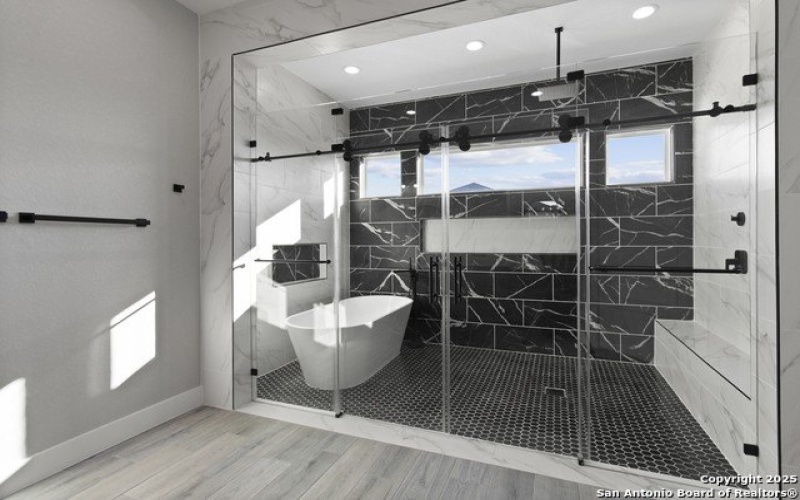 116 Western Way, Adkins, TX 78101, 4 Bedrooms Bedrooms, ,3 BathroomsBathrooms,Residential,For Sale,116 Western Way,0,1922901