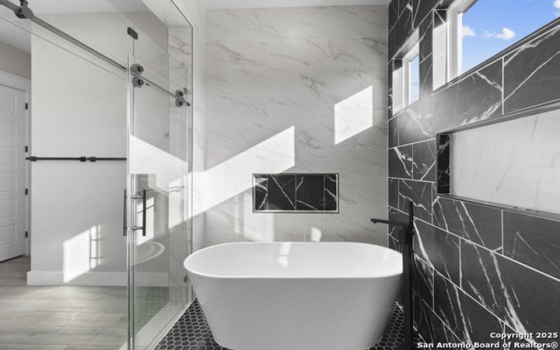 116 Western Way, Adkins, TX 78101, 4 Bedrooms Bedrooms, ,3 BathroomsBathrooms,Residential,For Sale,116 Western Way,0,1922901