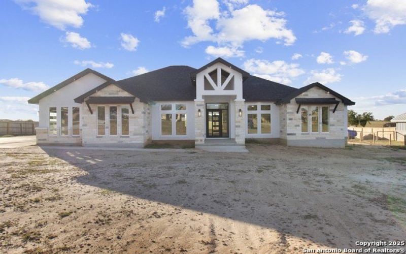 116 Western Way, Adkins, TX 78101, 4 Bedrooms Bedrooms, ,3 BathroomsBathrooms,Residential,For Sale,116 Western Way,0,1922901