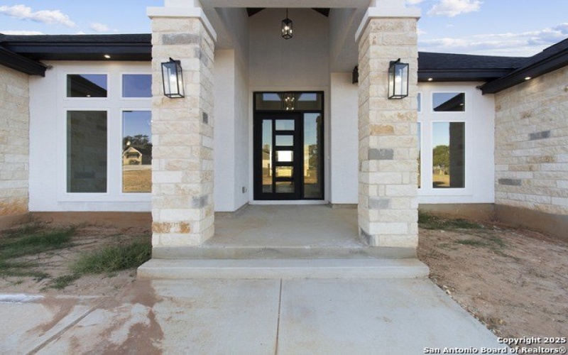 116 Western Way, Adkins, TX 78101, 4 Bedrooms Bedrooms, ,3 BathroomsBathrooms,Residential,For Sale,116 Western Way,0,1922901