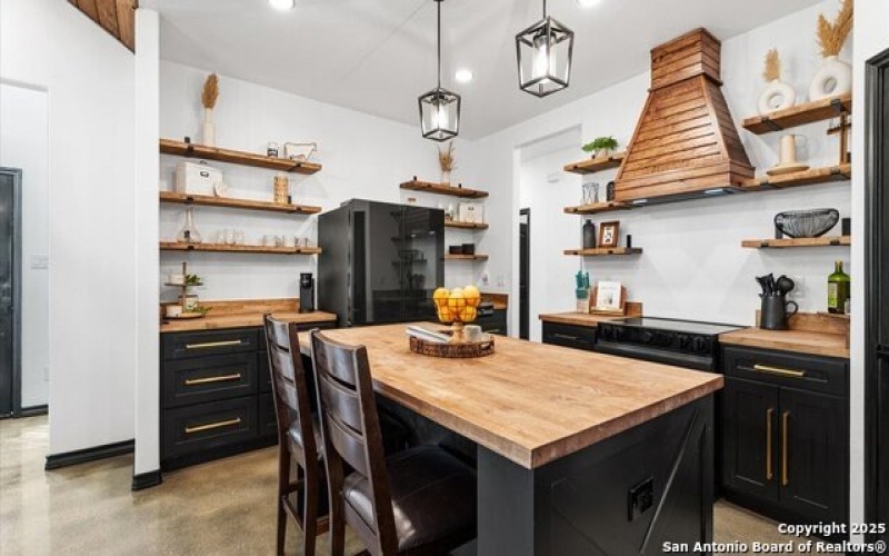 411 Cielo Vista, Canyon Lake, TX 78133, 4 Bedrooms Bedrooms, ,2 BathroomsBathrooms,Residential,For Sale,411 Cielo Vista,0,1922959