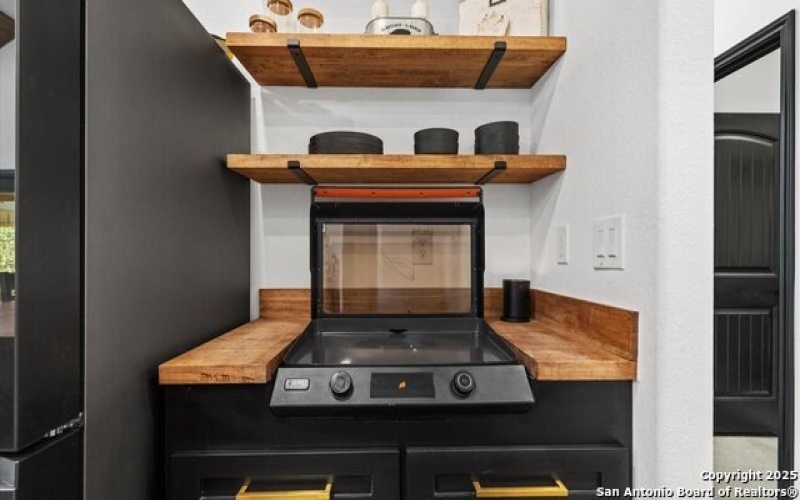 411 Cielo Vista, Canyon Lake, TX 78133, 4 Bedrooms Bedrooms, ,2 BathroomsBathrooms,Residential,For Sale,411 Cielo Vista,0,1922959