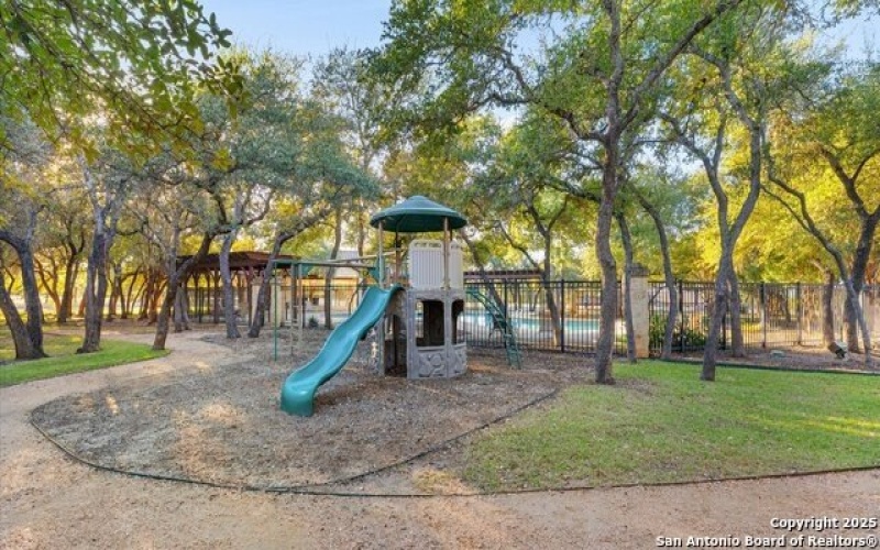 411 Cielo Vista, Canyon Lake, TX 78133, 4 Bedrooms Bedrooms, ,2 BathroomsBathrooms,Residential,For Sale,411 Cielo Vista,0,1922959