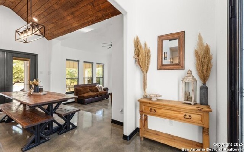 411 Cielo Vista, Canyon Lake, TX 78133, 4 Bedrooms Bedrooms, ,2 BathroomsBathrooms,Residential,For Sale,411 Cielo Vista,0,1922959