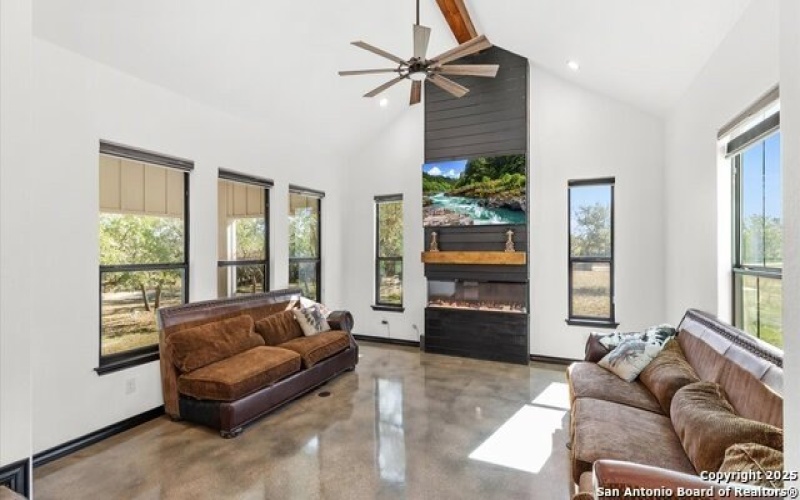 411 Cielo Vista, Canyon Lake, TX 78133, 4 Bedrooms Bedrooms, ,2 BathroomsBathrooms,Residential,For Sale,411 Cielo Vista,0,1922959