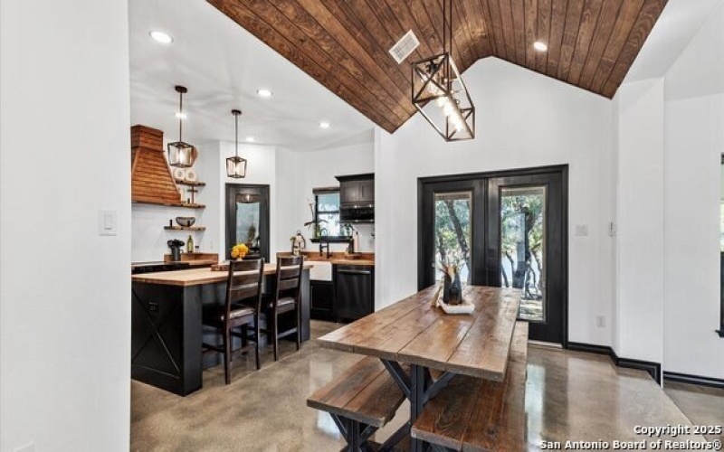 411 Cielo Vista, Canyon Lake, TX 78133, 4 Bedrooms Bedrooms, ,2 BathroomsBathrooms,Residential,For Sale,411 Cielo Vista,0,1922959