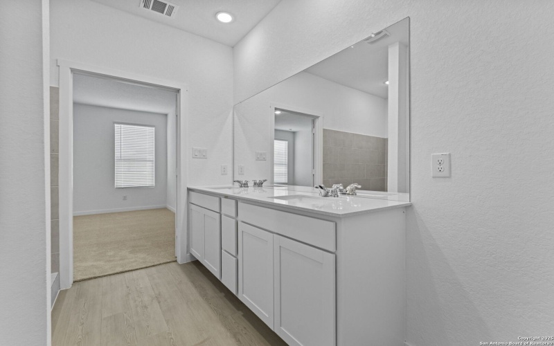 1221 Twisted Creek, New Braunfels, TX 78130, 3 Habitaciones Habitaciones , ,2 BañosBaños,Residential,En Venta,1221 Twisted Creek,0,1923018