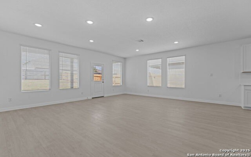 1233 Twisted Creek, San Antonio, TX 78223, 4 Habitaciones Habitaciones , ,3 BañosBaños,Residential,En Venta,1233 Twisted Creek,0,1923056