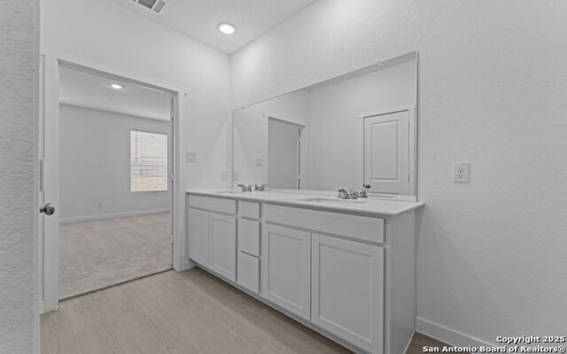 1233 Twisted Creek, San Antonio, TX 78223, 4 Habitaciones Habitaciones , ,3 BañosBaños,Residential,En Venta,1233 Twisted Creek,0,1923056