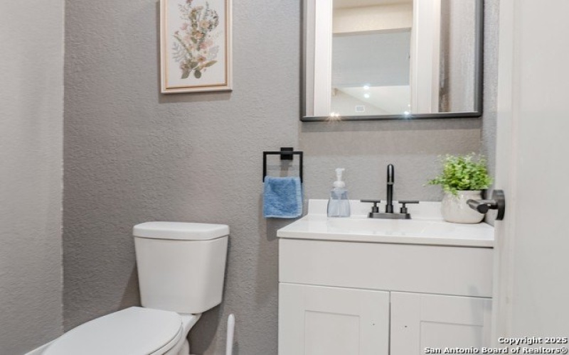 732 lake valley, La Vernia, TX 78121, 4 Habitaciones Habitaciones , ,2 BañosBaños,Residential,En Venta,732 lake valley,0,1923090