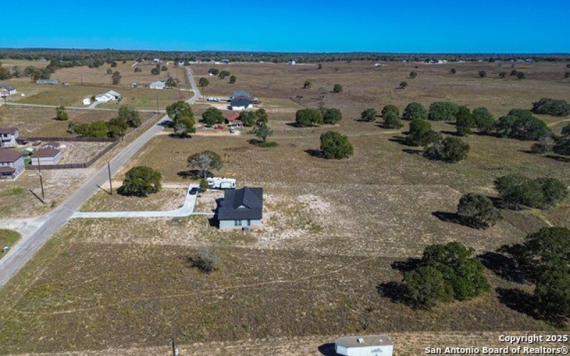 732 lake valley, La Vernia, TX 78121, 4 Habitaciones Habitaciones , ,2 BañosBaños,Residential,En Venta,732 lake valley,0,1923090