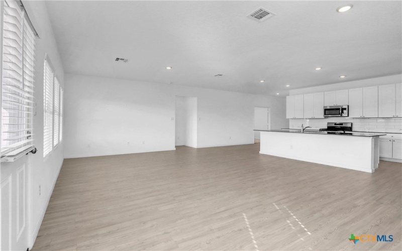 8904 James Bowie, Seguin, TX 78155, 3 Habitaciones Habitaciones , ,2 BañosBaños,Residential,En Venta,8904 James Bowie,0,597899