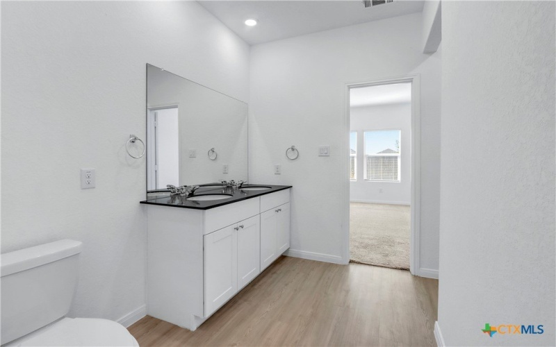 8904 James Bowie, Seguin, TX 78155, 3 Habitaciones Habitaciones , ,2 BañosBaños,Residential,En Venta,8904 James Bowie,0,597899