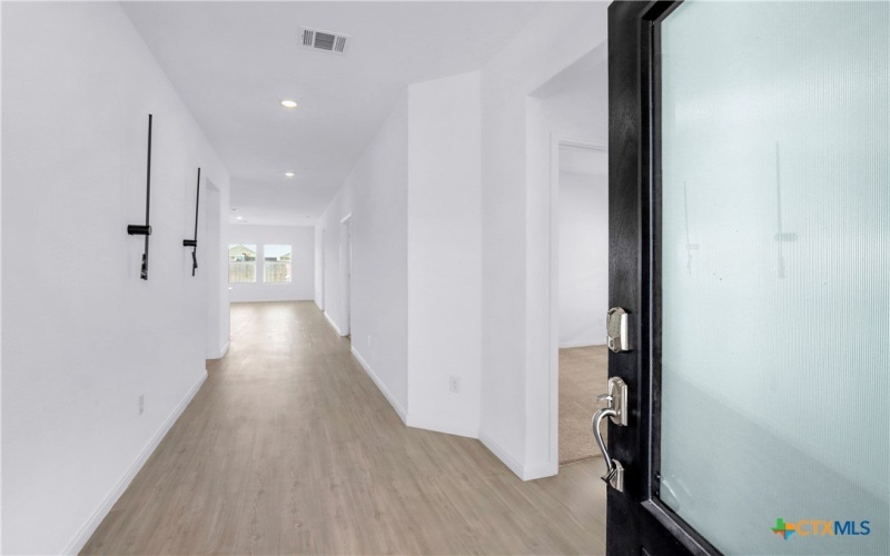 8904 James Bowie, Seguin, TX 78155, 3 Habitaciones Habitaciones , ,2 BañosBaños,Residential,En Venta,8904 James Bowie,0,597899