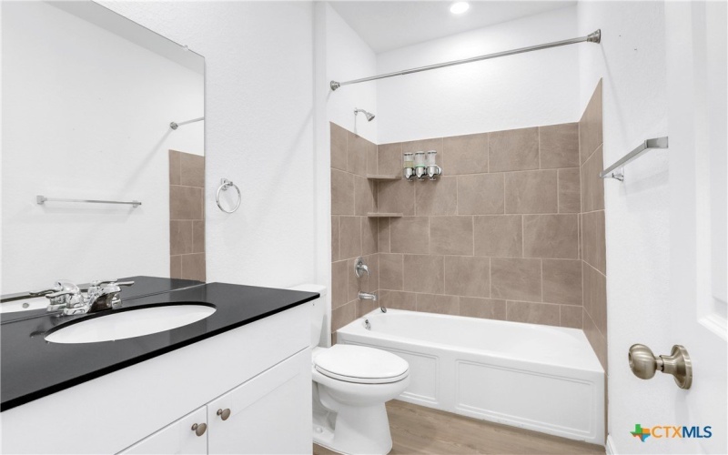 8904 James Bowie, Seguin, TX 78155, 3 Habitaciones Habitaciones , ,2 BañosBaños,Residential,En Venta,8904 James Bowie,0,597899