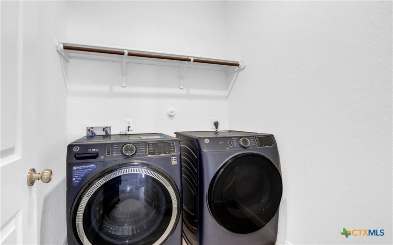 8904 James Bowie, Seguin, TX 78155, 3 Habitaciones Habitaciones , ,2 BañosBaños,Residential,En Venta,8904 James Bowie,0,597899