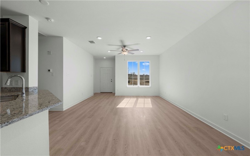 410 University Avenue, Troy, TX 76579, 3 Habitaciones Habitaciones , ,2 BañosBaños,Residential,En Venta,410 University Avenue,0,597917