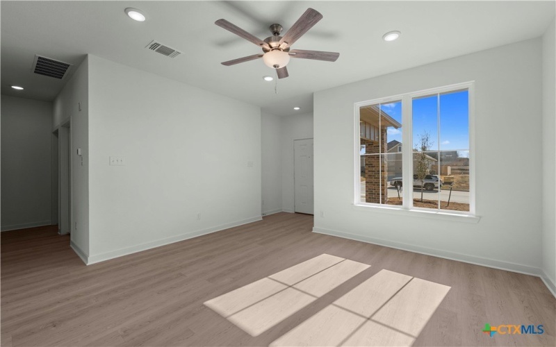 410 University Avenue, Troy, TX 76579, 3 Habitaciones Habitaciones , ,2 BañosBaños,Residential,En Venta,410 University Avenue,0,597917