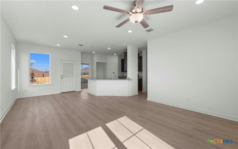 410 University Avenue, Troy, TX 76579, 3 Habitaciones Habitaciones , ,2 BañosBaños,Residential,En Venta,410 University Avenue,0,597917