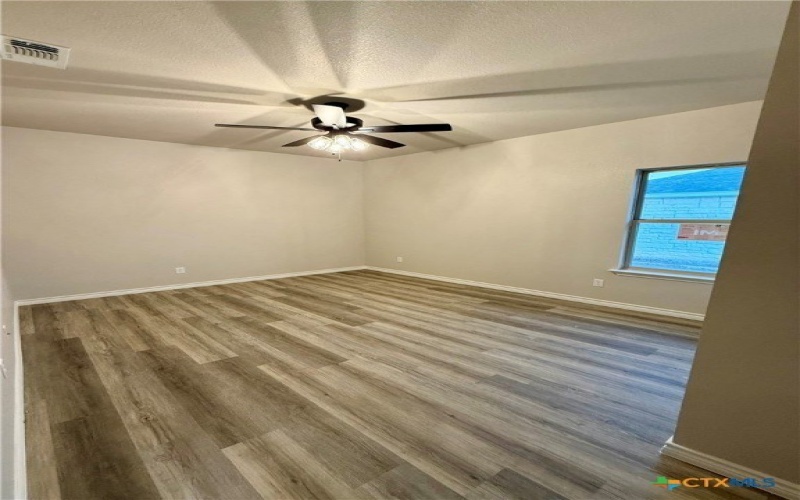 106 Leon Lane, Copperas Cove, TX 76522, 6 Habitaciones Habitaciones , ,5 BañosBaños,Residential Multi Family,En Venta,106 Leon Lane,0,597933