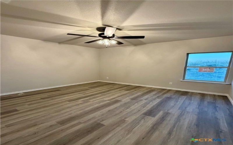 106 Leon Lane, Copperas Cove, TX 76522, 6 Habitaciones Habitaciones , ,5 BañosBaños,Residential Multi Family,En Venta,106 Leon Lane,0,597933