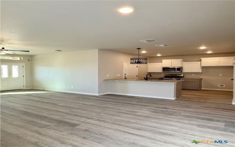 106 Leon Lane, Copperas Cove, TX 76522, 6 Habitaciones Habitaciones , ,5 BañosBaños,Residential Multi Family,En Venta,106 Leon Lane,0,597933