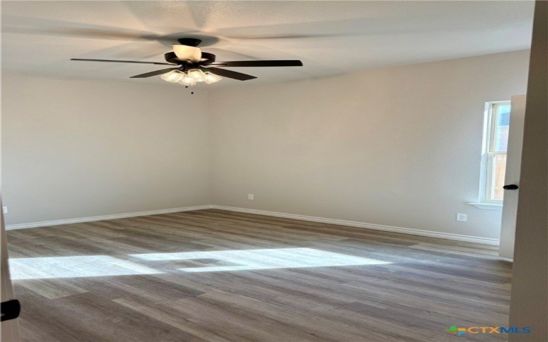 106 Leon Lane, Copperas Cove, TX 76522, 6 Habitaciones Habitaciones , ,5 BañosBaños,Residential Multi Family,En Venta,106 Leon Lane,0,597933