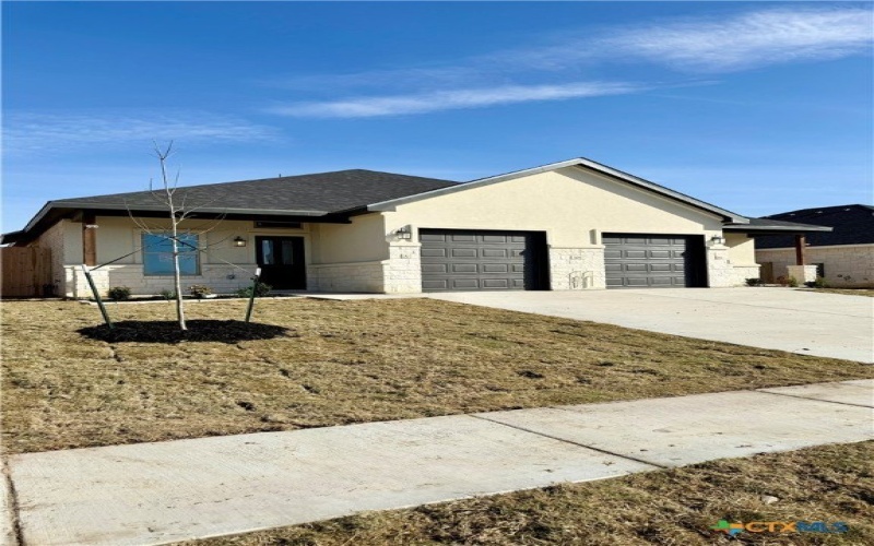 106 Leon Lane, Copperas Cove, TX 76522, 6 Habitaciones Habitaciones , ,5 BañosBaños,Residential Multi Family,En Venta,106 Leon Lane,0,597933