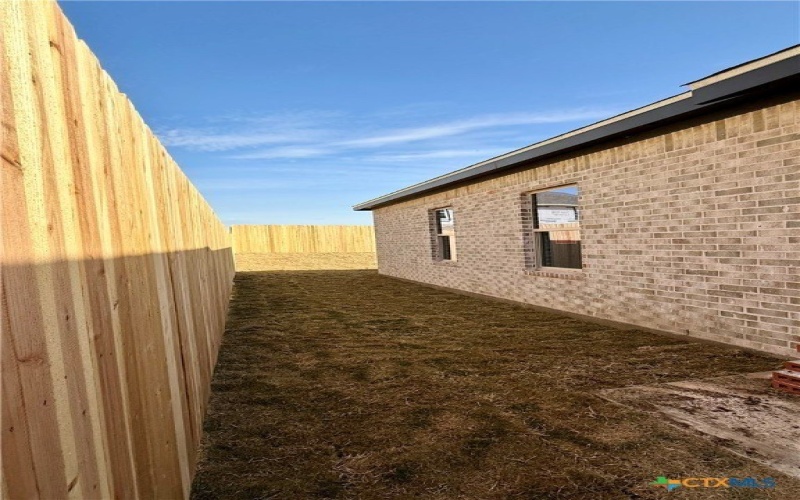 106 Leon Lane, Copperas Cove, TX 76522, 6 Habitaciones Habitaciones , ,5 BañosBaños,Residential Multi Family,En Venta,106 Leon Lane,0,597933