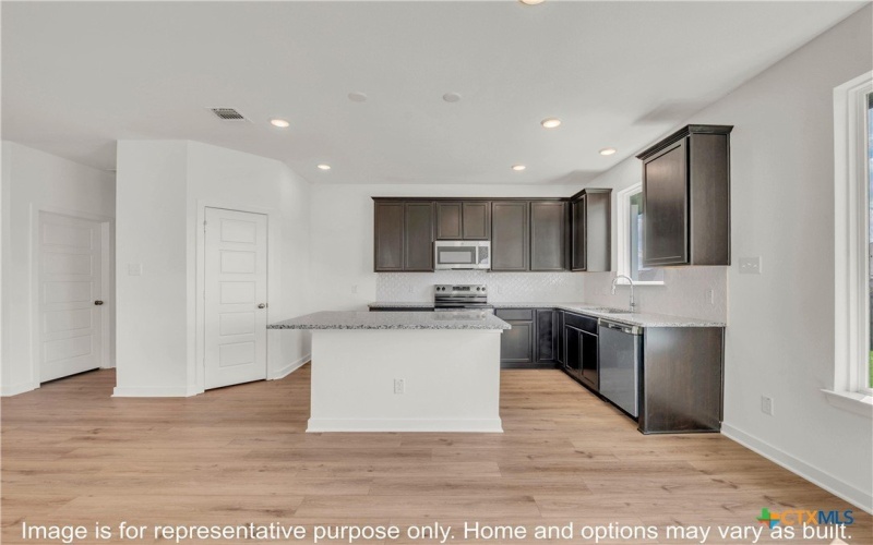 711 James Parker Circle, Killeen, TX 76542, 4 Habitaciones Habitaciones , ,2 BañosBaños,Residential,En Venta,711 James Parker Circle,0,597934