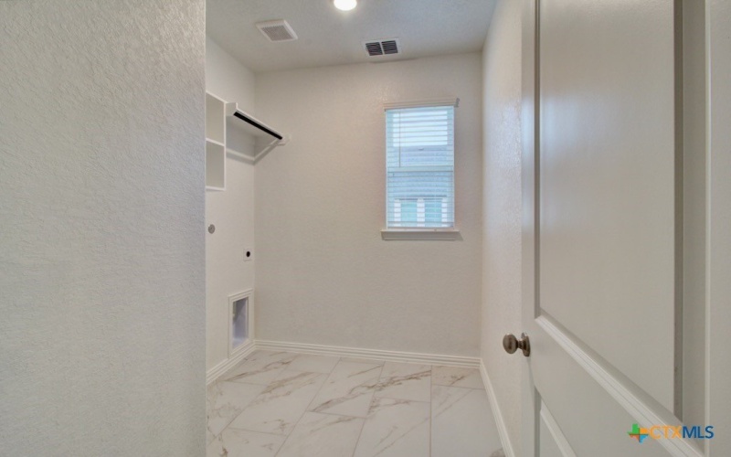 1307 Red Fox, New Braunfels, TX 78132, 4 Habitaciones Habitaciones , ,3 BañosBaños,Residential,En Venta,1307 Red Fox,0,597968