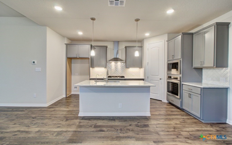 1307 Red Fox, New Braunfels, TX 78132, 4 Habitaciones Habitaciones , ,3 BañosBaños,Residential,En Venta,1307 Red Fox,0,597968