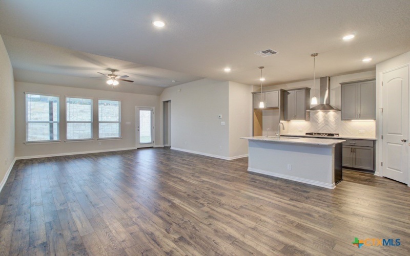 1307 Red Fox, New Braunfels, TX 78132, 4 Habitaciones Habitaciones , ,3 BañosBaños,Residential,En Venta,1307 Red Fox,0,597968