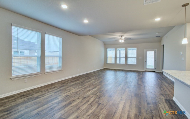 1307 Red Fox, New Braunfels, TX 78132, 4 Habitaciones Habitaciones , ,3 BañosBaños,Residential,En Venta,1307 Red Fox,0,597968