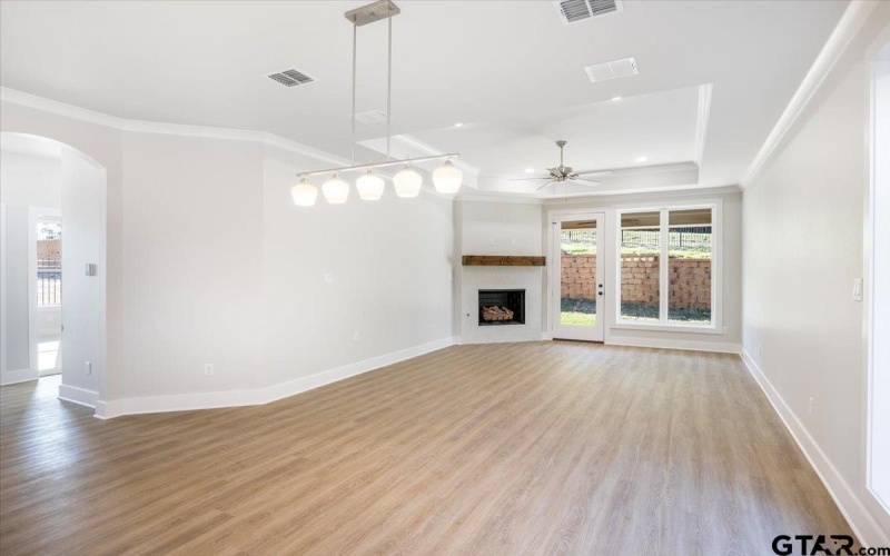 9256 Villas Ct, Tyler, TX 75703, 4 Bedrooms Bedrooms, ,2 BathroomsBathrooms,Residential,For Sale,9256 Villas Ct,25004225