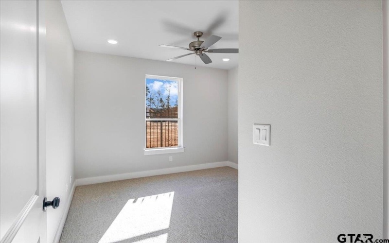 9256 Villas Ct, Tyler, TX 75703, 4 Bedrooms Bedrooms, ,2 BathroomsBathrooms,Residential,For Sale,9256 Villas Ct,25004225