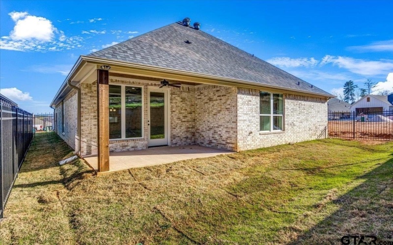 9256 Villas Ct, Tyler, TX 75703, 4 Bedrooms Bedrooms, ,2 BathroomsBathrooms,Residential,For Sale,9256 Villas Ct,25004225