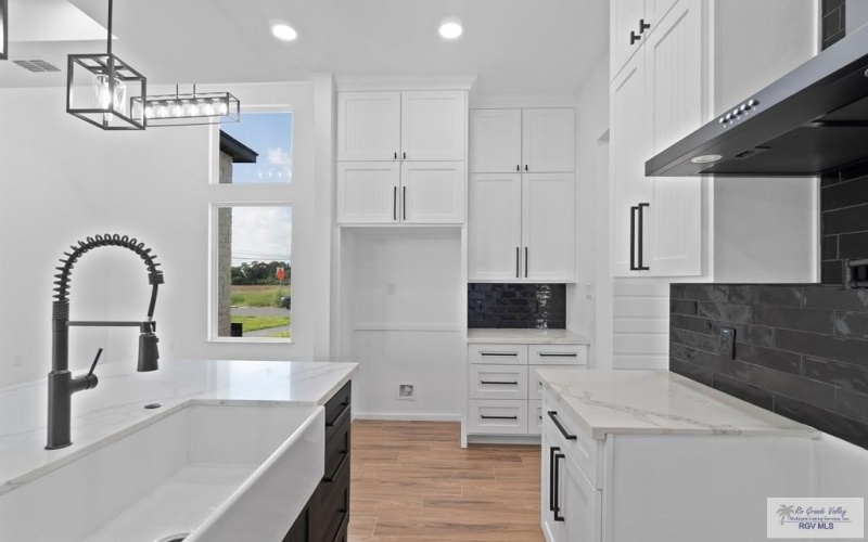 100 BROOKS CIRCLE NORTH, LA FERIA, TX 78559, 3 Habitaciones Habitaciones , ,2 BañosBaños,Residential,En Venta,100 BROOKS CIRCLE NORTH,0,29766804