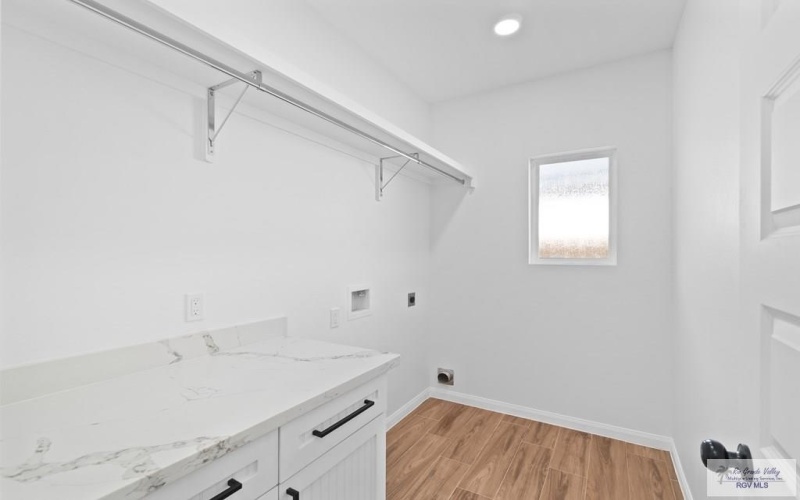 100 BROOKS CIRCLE NORTH, LA FERIA, TX 78559, 3 Habitaciones Habitaciones , ,2 BañosBaños,Residential,En Venta,100 BROOKS CIRCLE NORTH,0,29766804