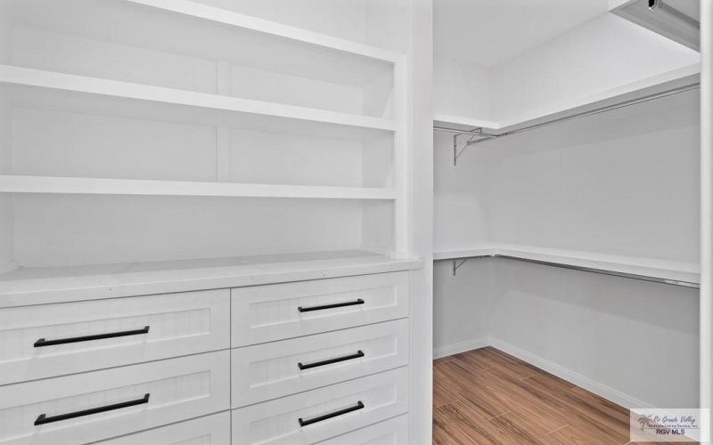 100 BROOKS CIRCLE NORTH, LA FERIA, TX 78559, 3 Habitaciones Habitaciones , ,2 BañosBaños,Residential,En Venta,100 BROOKS CIRCLE NORTH,0,29766804