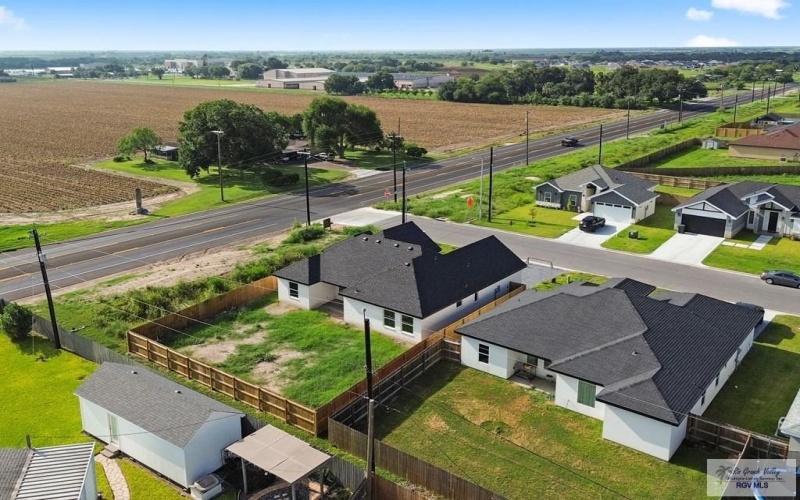 100 BROOKS CIRCLE NORTH, LA FERIA, TX 78559, 3 Habitaciones Habitaciones , ,2 BañosBaños,Residential,En Venta,100 BROOKS CIRCLE NORTH,0,29766804