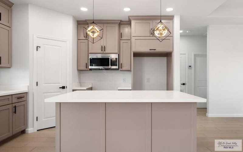 2412 CALLE MORENO, BROWNSVILLE, TX 78521, 3 Habitaciones Habitaciones , ,2 BañosBaños,Residential,En Venta,2412 CALLE MORENO,0,29770008