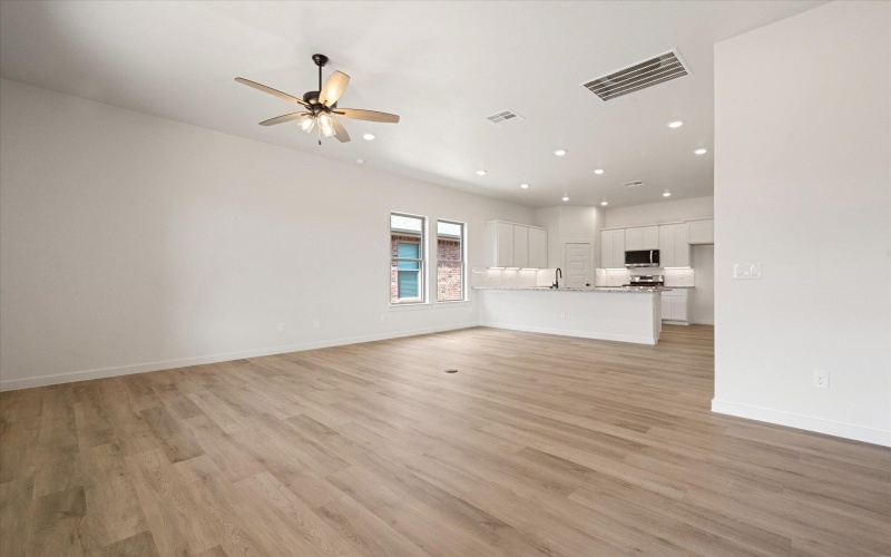 313 E 23rd Street, Wolfforth, TX 79382, 3 Habitaciones Habitaciones , ,2 BañosBaños,Residential,En Venta,313 E 23rd Street,0,202561003