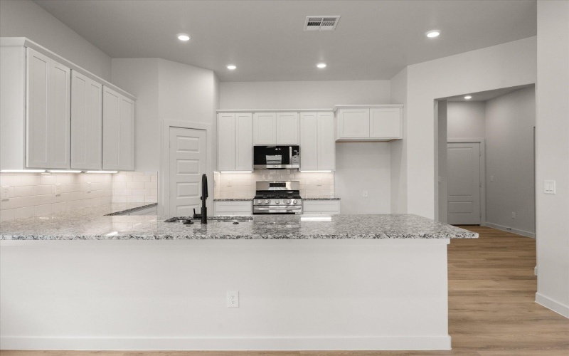 313 E 23rd Street, Wolfforth, TX 79382, 3 Habitaciones Habitaciones , ,2 BañosBaños,Residential,En Venta,313 E 23rd Street,0,202561003