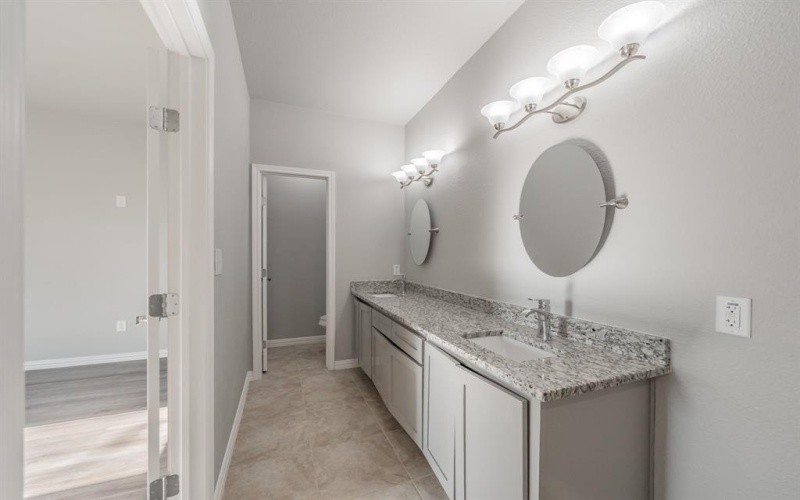 1507 Langston Street, Fort Worth, TX 76105, 3 Bedrooms Bedrooms, ,2 BathroomsBathrooms,Residential,For Sale,1507 Langston Street,0,21026073