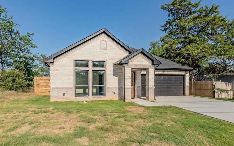 1507 Langston Street, Fort Worth, TX 76105, 3 Bedrooms Bedrooms, ,2 BathroomsBathrooms,Residential,For Sale,1507 Langston Street,0,21026073