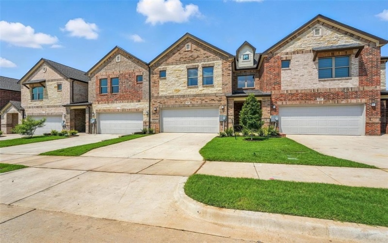 3315 Dilworth Drive, Grand Prairie, TX 75050, 3 Bedrooms Bedrooms, ,2 BathroomsBathrooms,Residential,For Sale,3315 Dilworth Drive,0,21066034