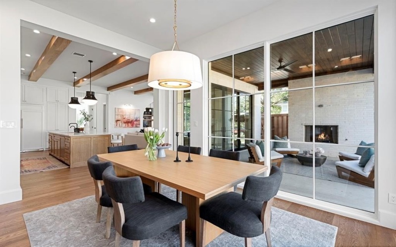 6903 La Vista Drive, Dallas, TX 75214, 5 Habitaciones Habitaciones , ,6 BañosBaños,Residential,En Venta,6903 La Vista Drive,0,21098138