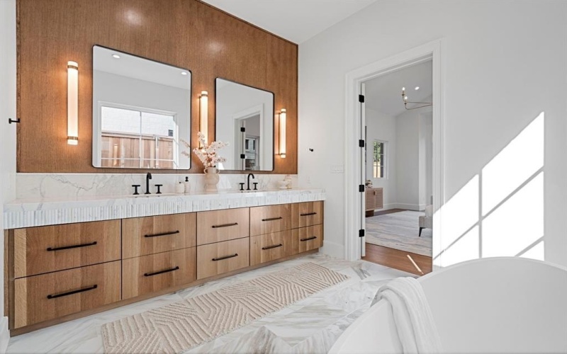 6903 La Vista Drive, Dallas, TX 75214, 5 Habitaciones Habitaciones , ,6 BañosBaños,Residential,En Venta,6903 La Vista Drive,0,21098138