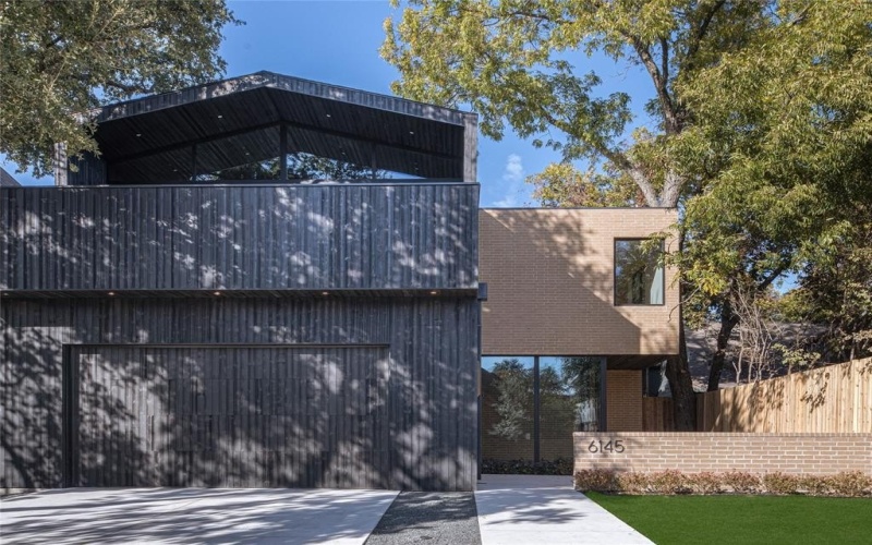 6145 Llano Avenue, Dallas, TX 75214, 5 Bedrooms Bedrooms, ,6 BathroomsBathrooms,Residential,For Sale,6145 Llano Avenue,0,21104108